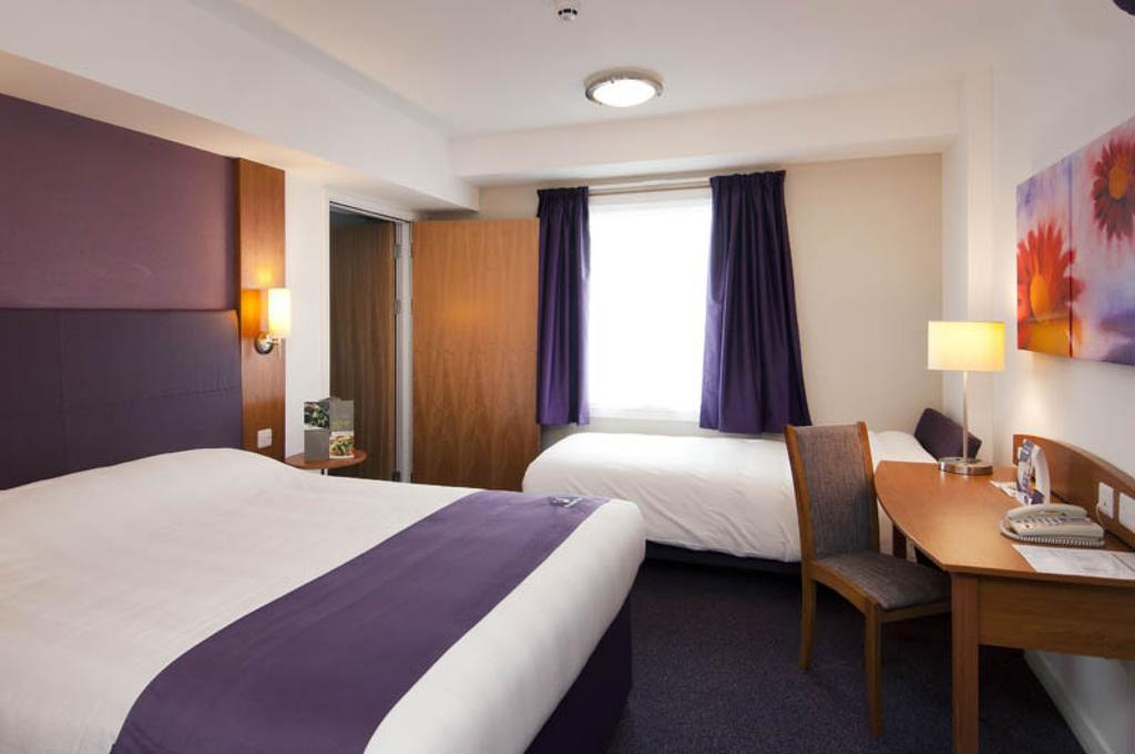 Premier Inn Manchester Bury Rum bild