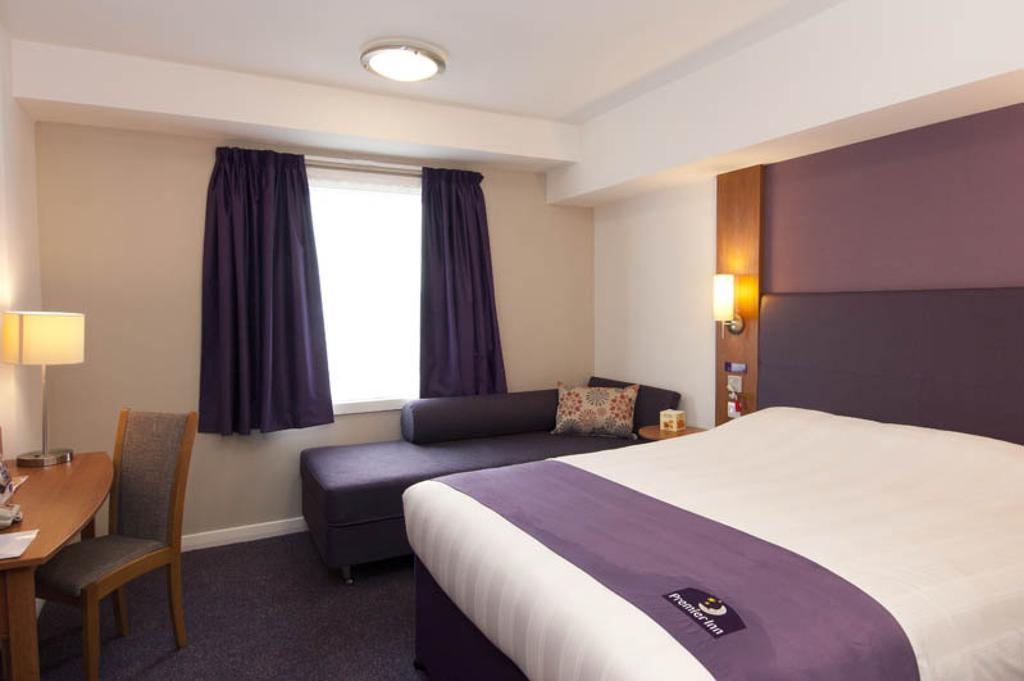 Premier Inn Manchester Bury Rum bild