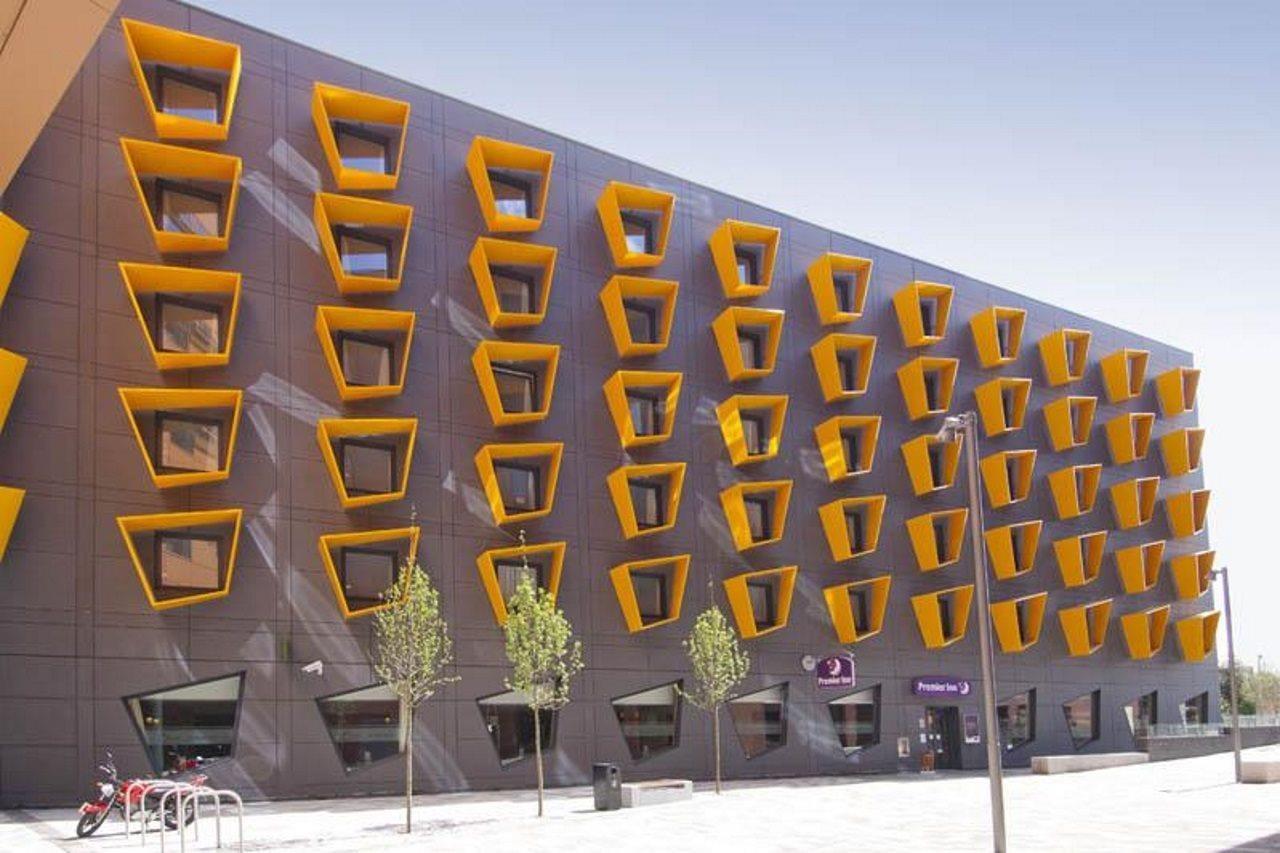 Premier Inn Manchester Bury Exteriör bild