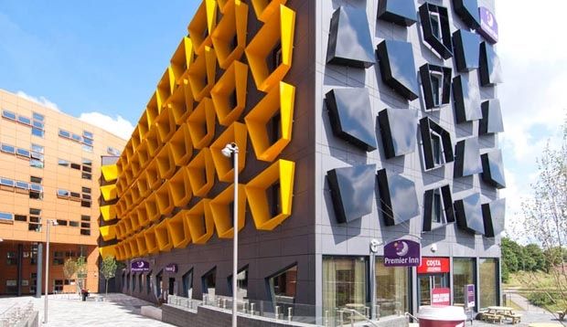 Premier Inn Manchester Bury Exteriör bild